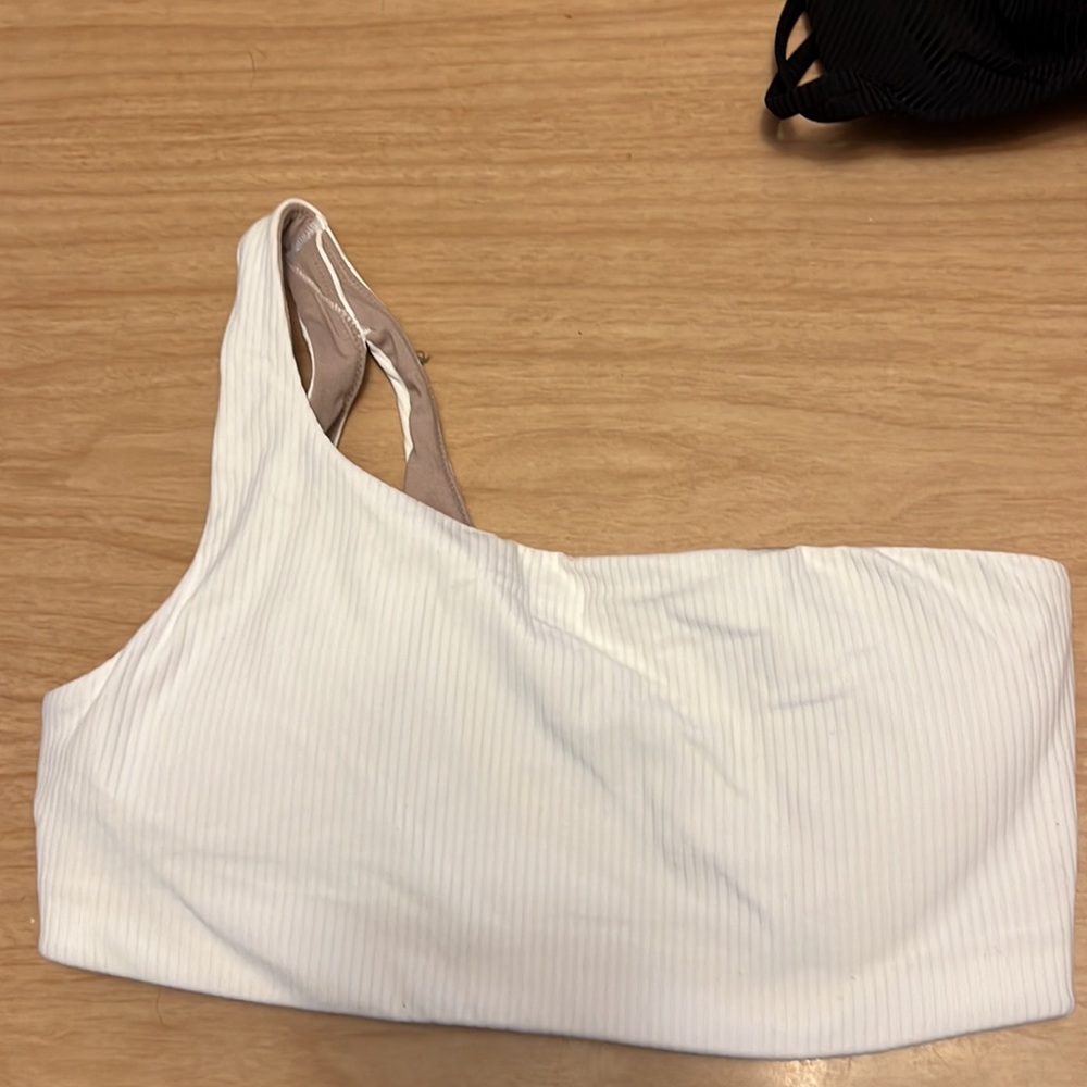 Lululemon Ribbed Asymmetrical Bra